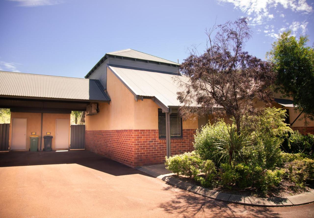 Presidential Bungalow Busselton Exteriör bild